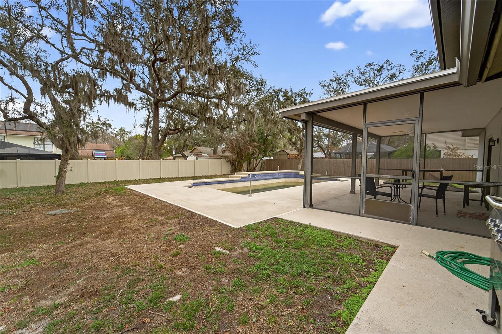 Image 62 of 73 For 206 Bayfield Drive