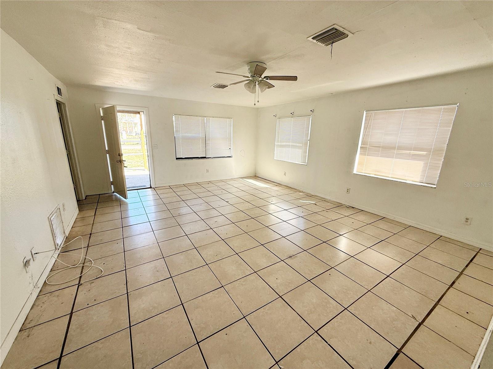 Image 3 of 14 For 6440 150th Avenue N