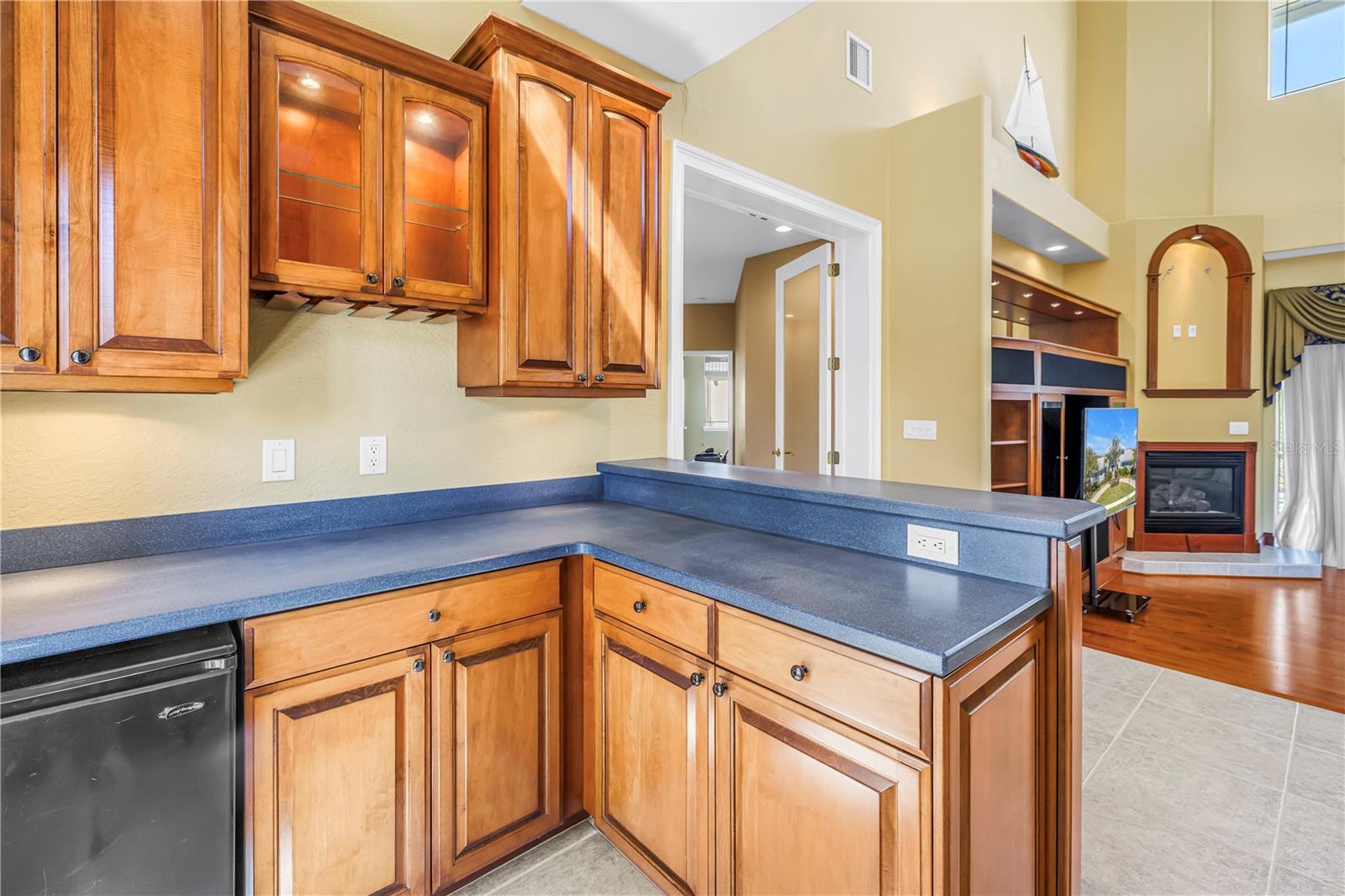 Listing photo id 12 for 14365 Eagle Pointe Drive