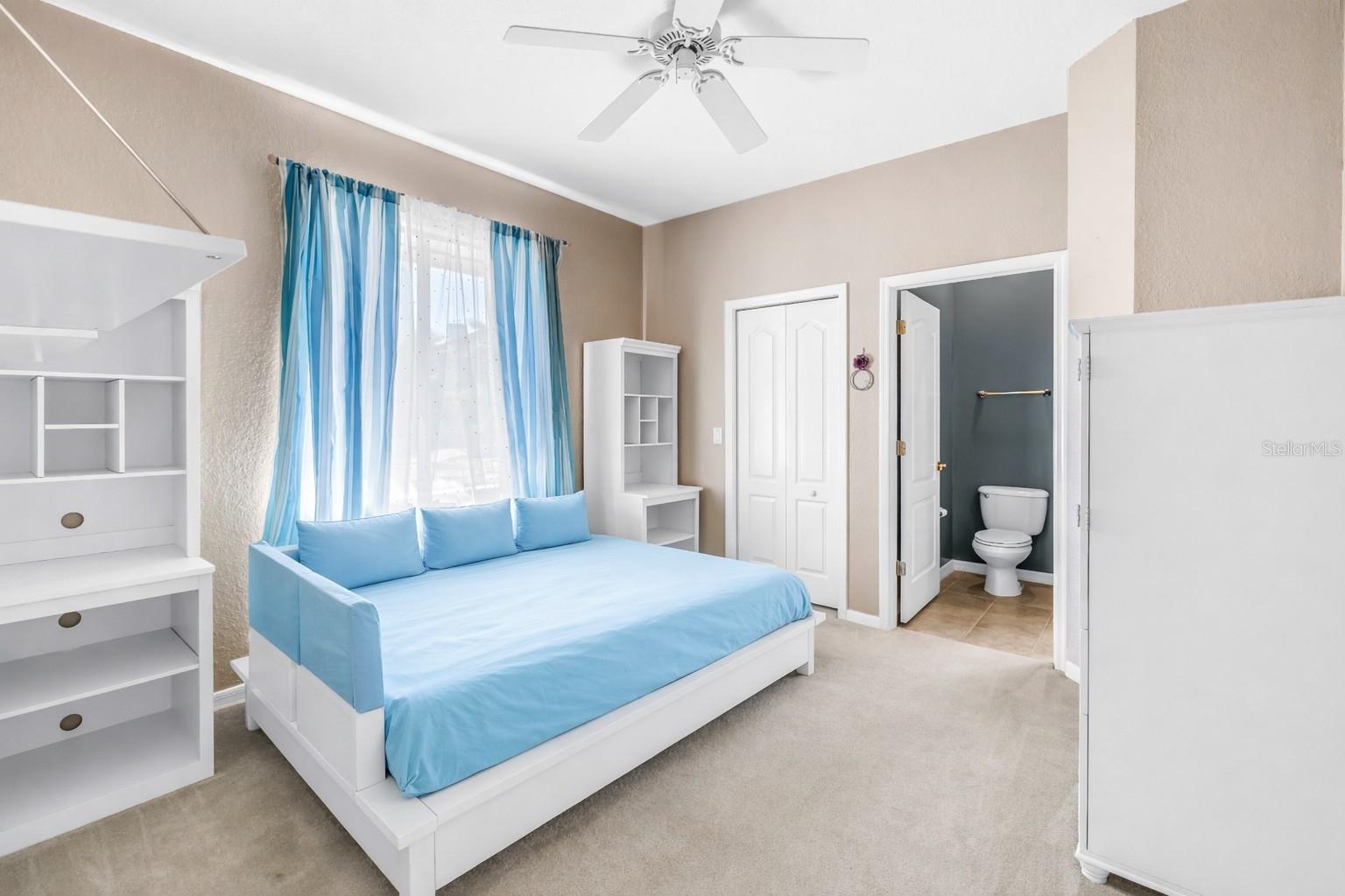 Listing photo id 20 for 14365 Eagle Pointe Drive