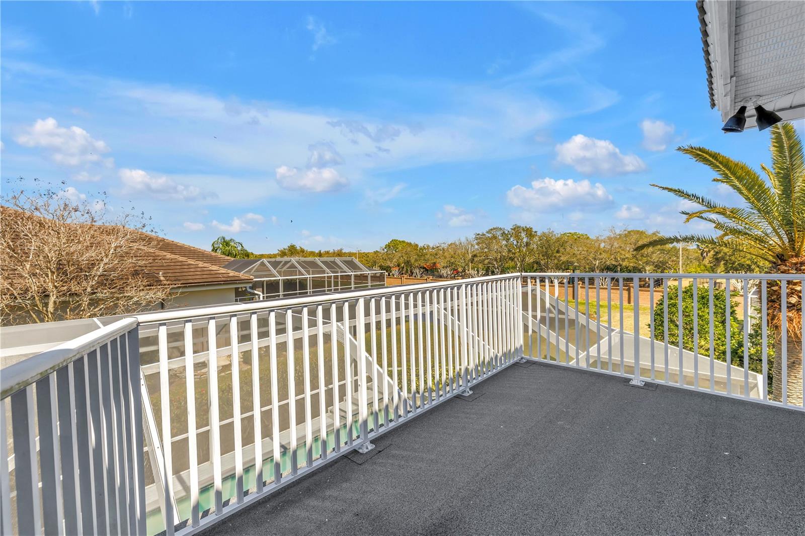 Listing photo id 32 for 14365 Eagle Pointe Drive