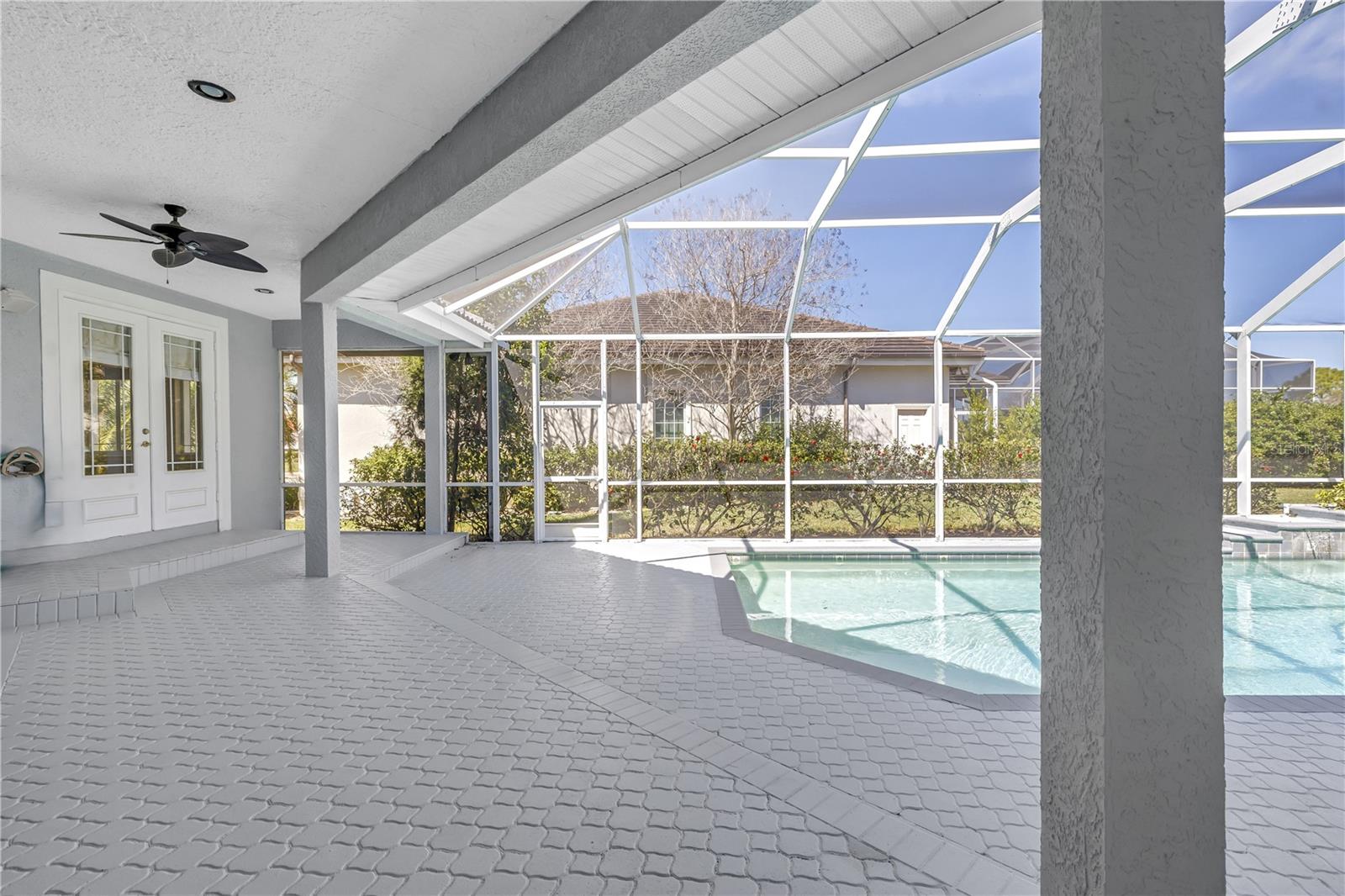 Listing photo id 34 for 14365 Eagle Pointe Drive