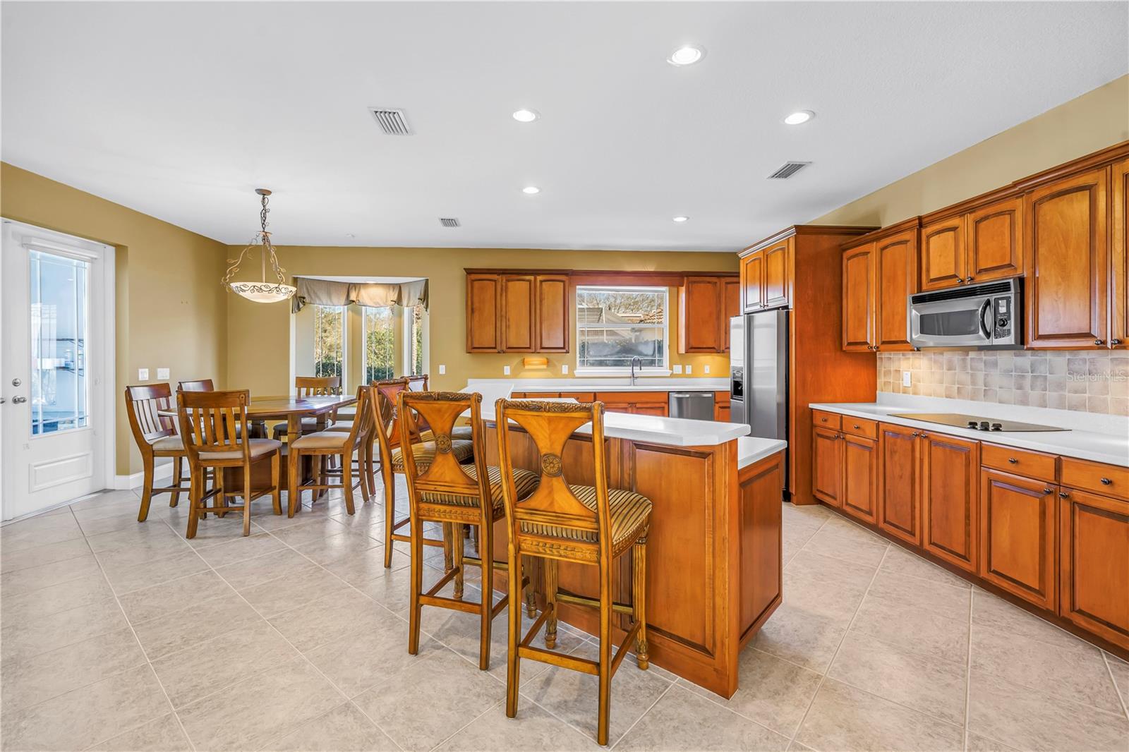 Listing photo id 5 for 14365 Eagle Pointe Drive