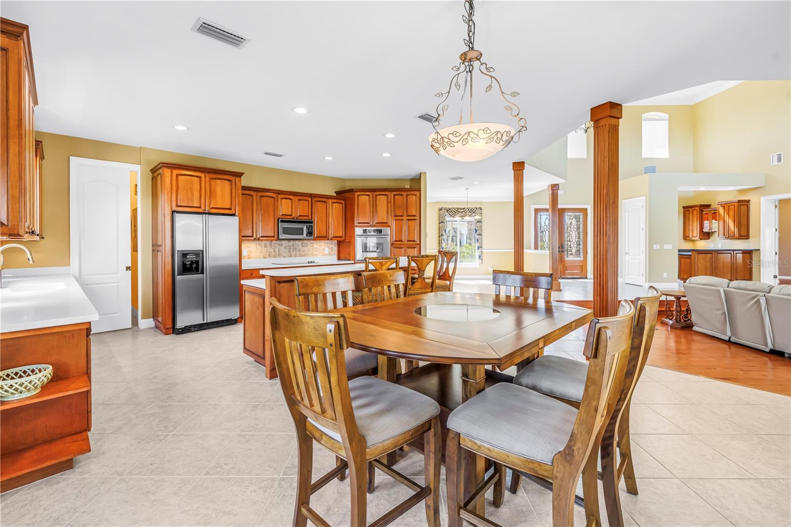 Listing photo id 6 for 14365 Eagle Pointe Drive