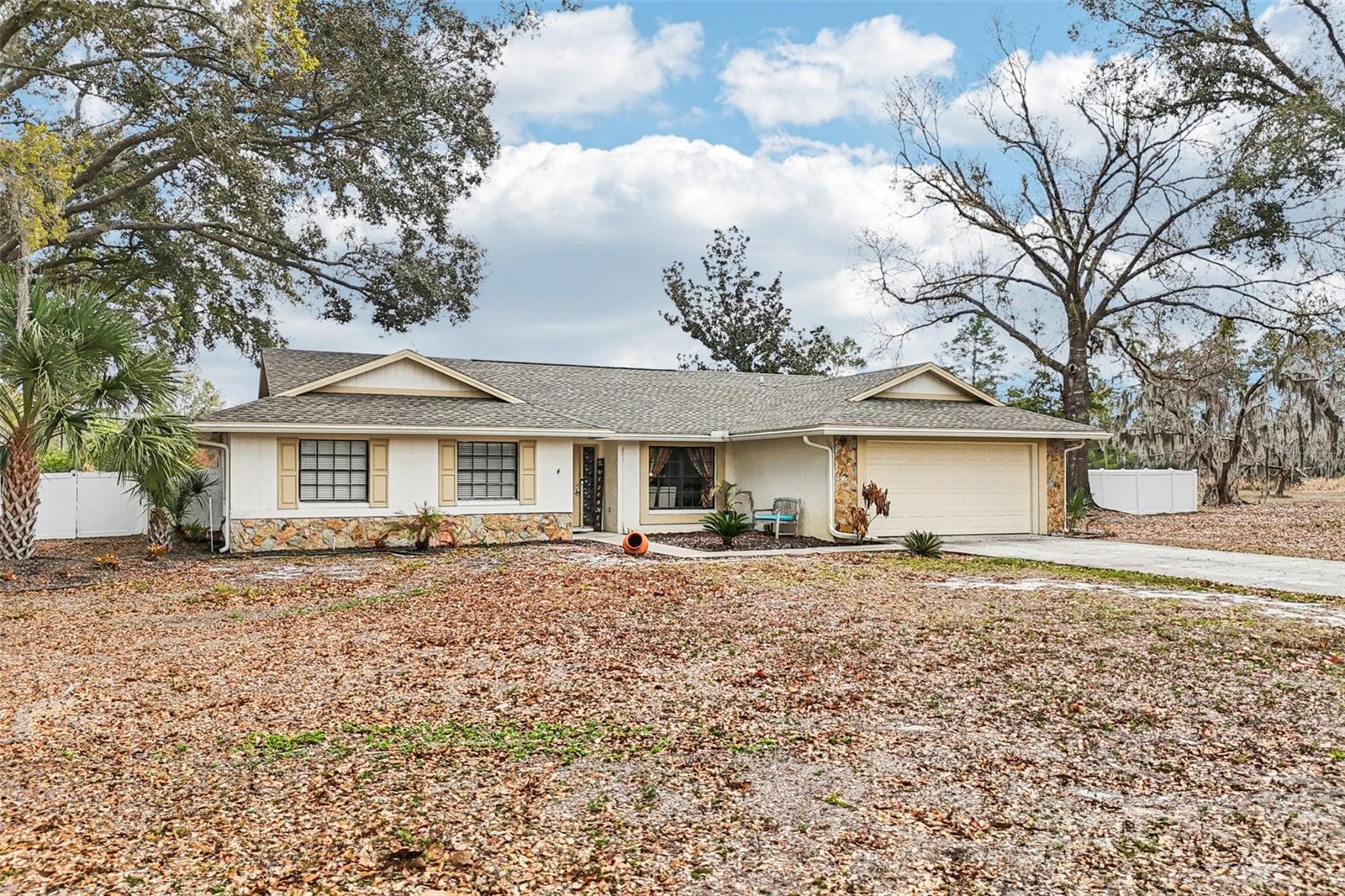 Listing photo id 45 for 4504 Deer Park Place