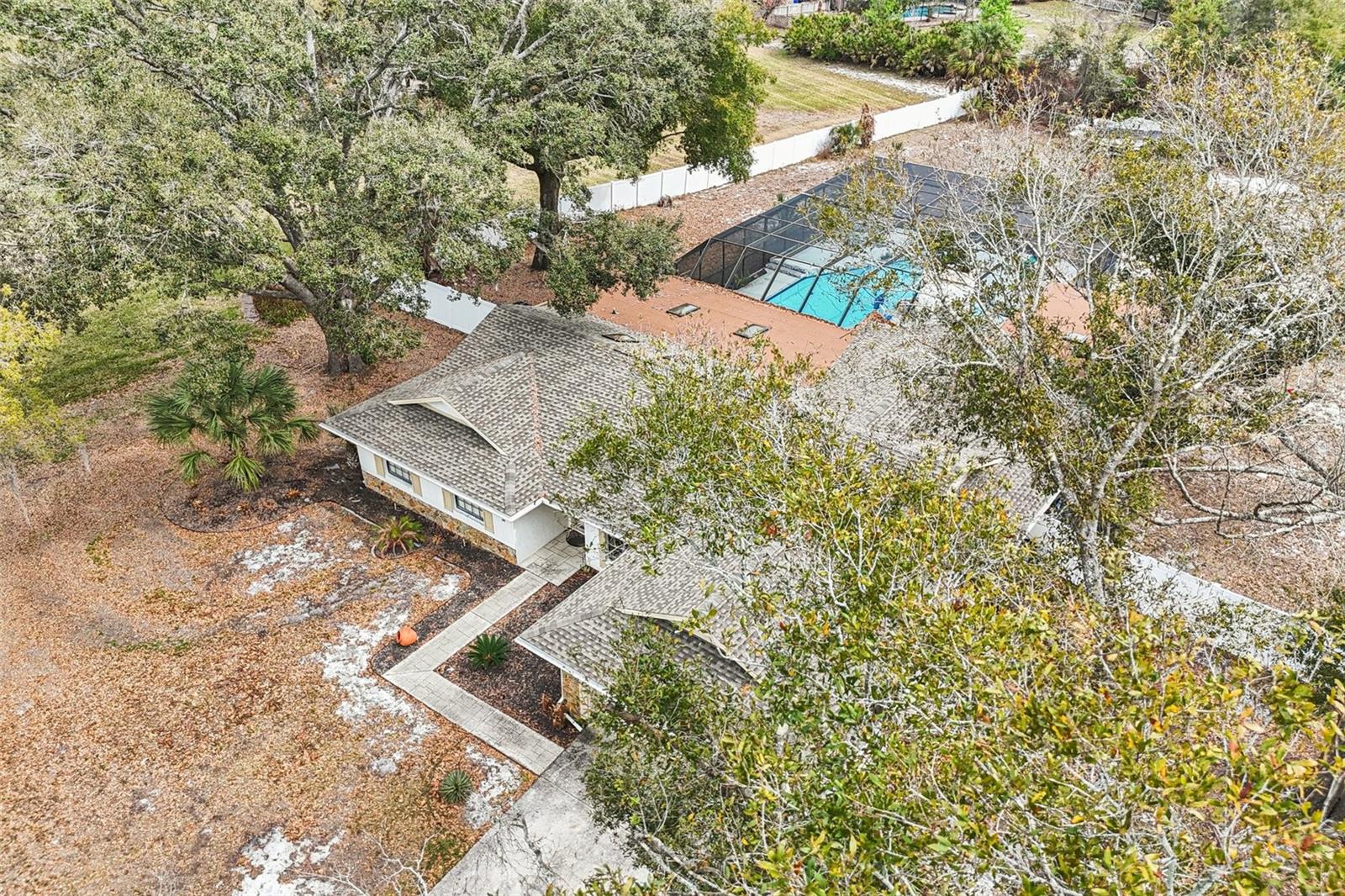 Listing photo id 50 for 4504 Deer Park Place