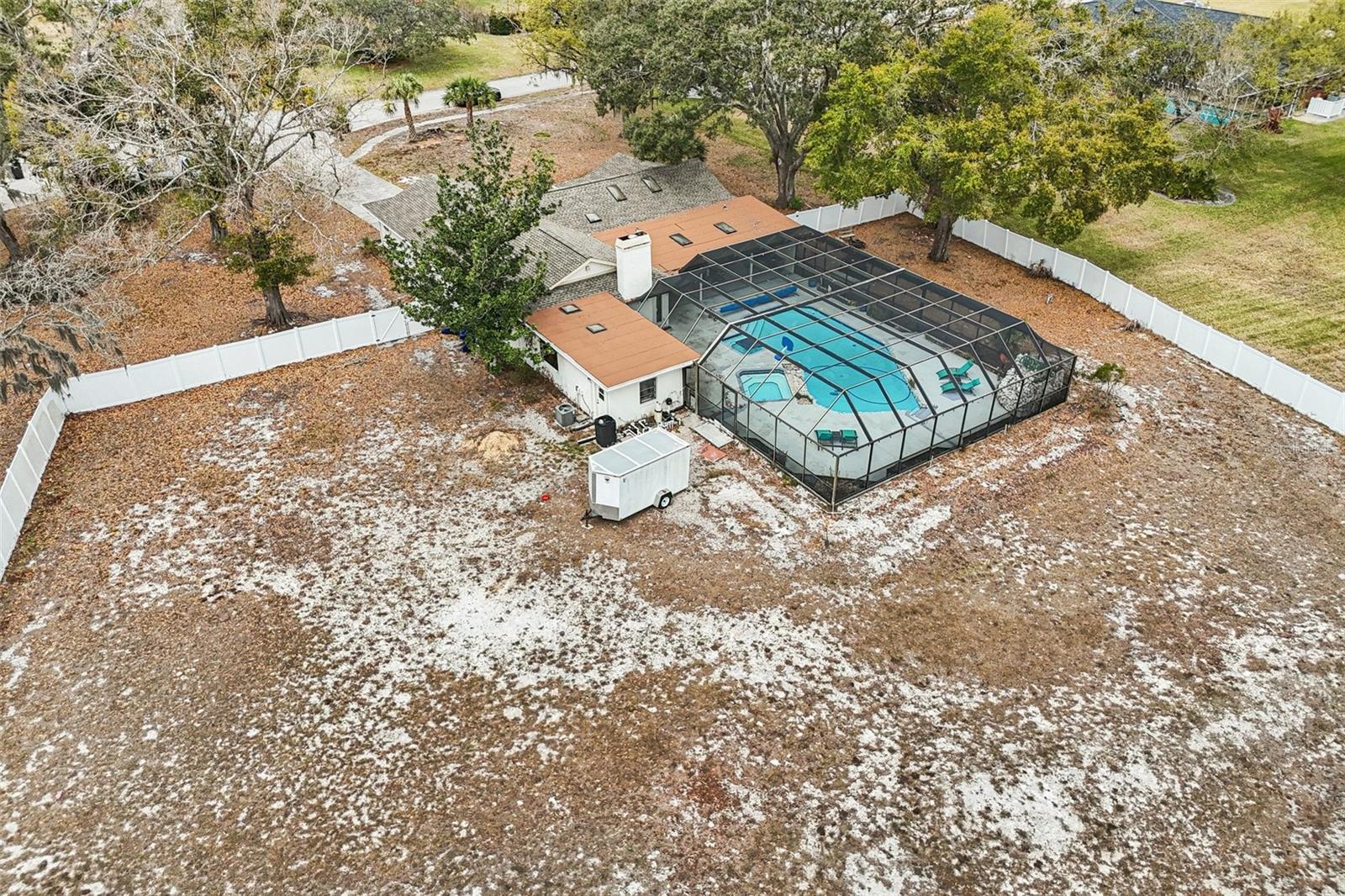 Listing photo id 52 for 4504 Deer Park Place