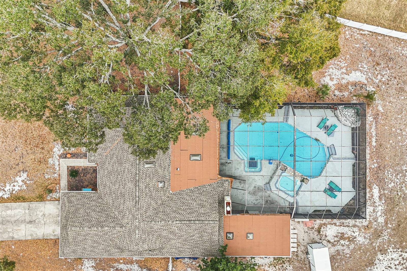 Listing photo id 55 for 4504 Deer Park Place