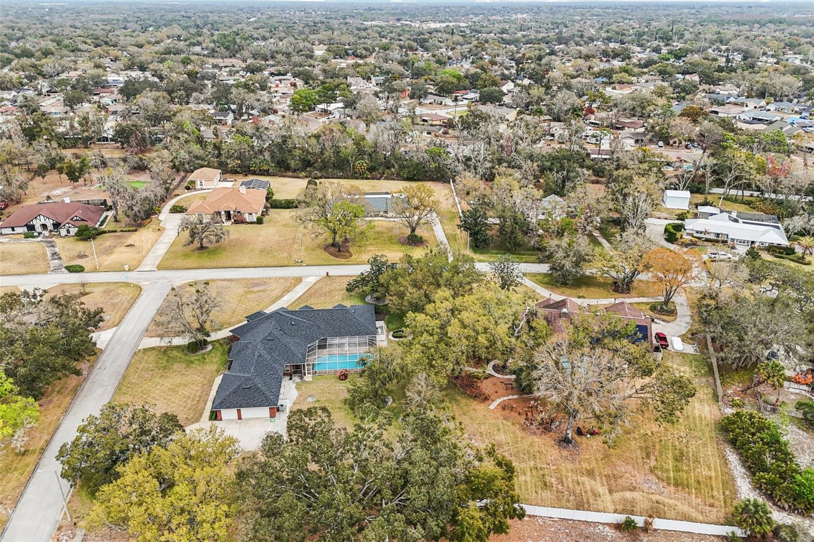 Listing photo id 56 for 4504 Deer Park Place