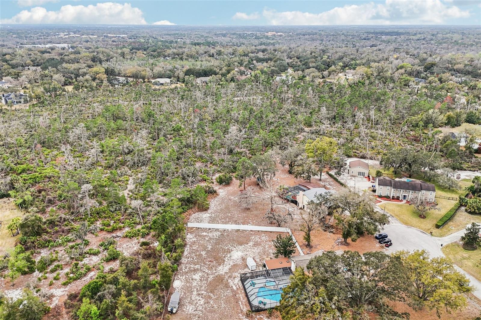 Listing photo id 59 for 4504 Deer Park Place