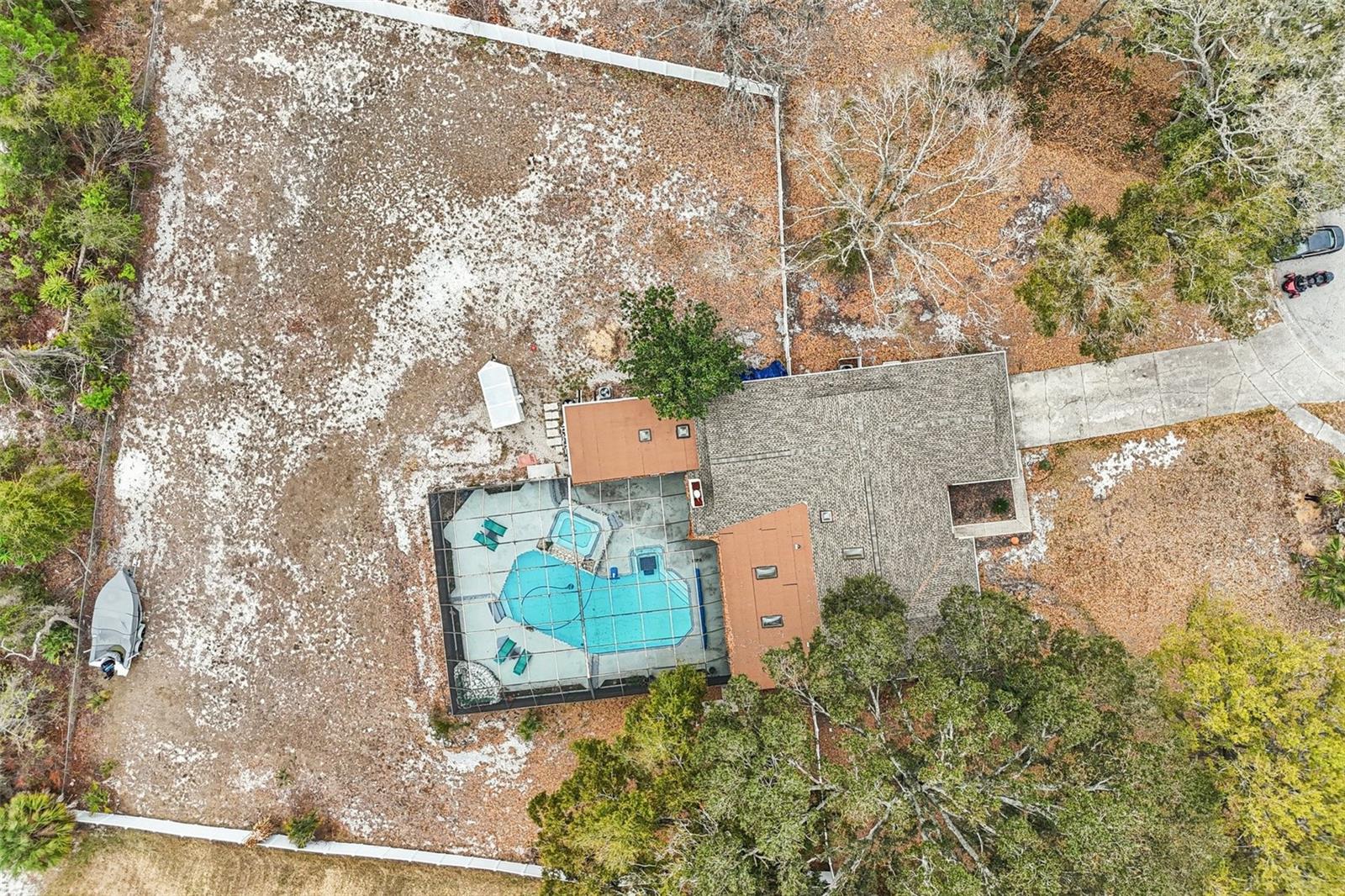 Listing photo id 61 for 4504 Deer Park Place