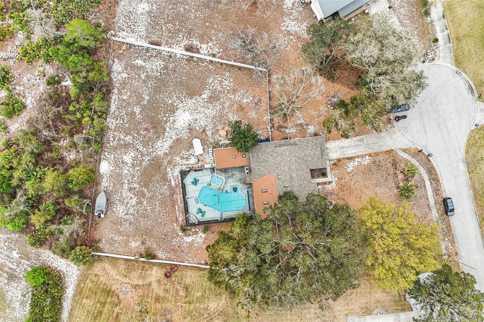 Listing photo id 62 for 4504 Deer Park Place