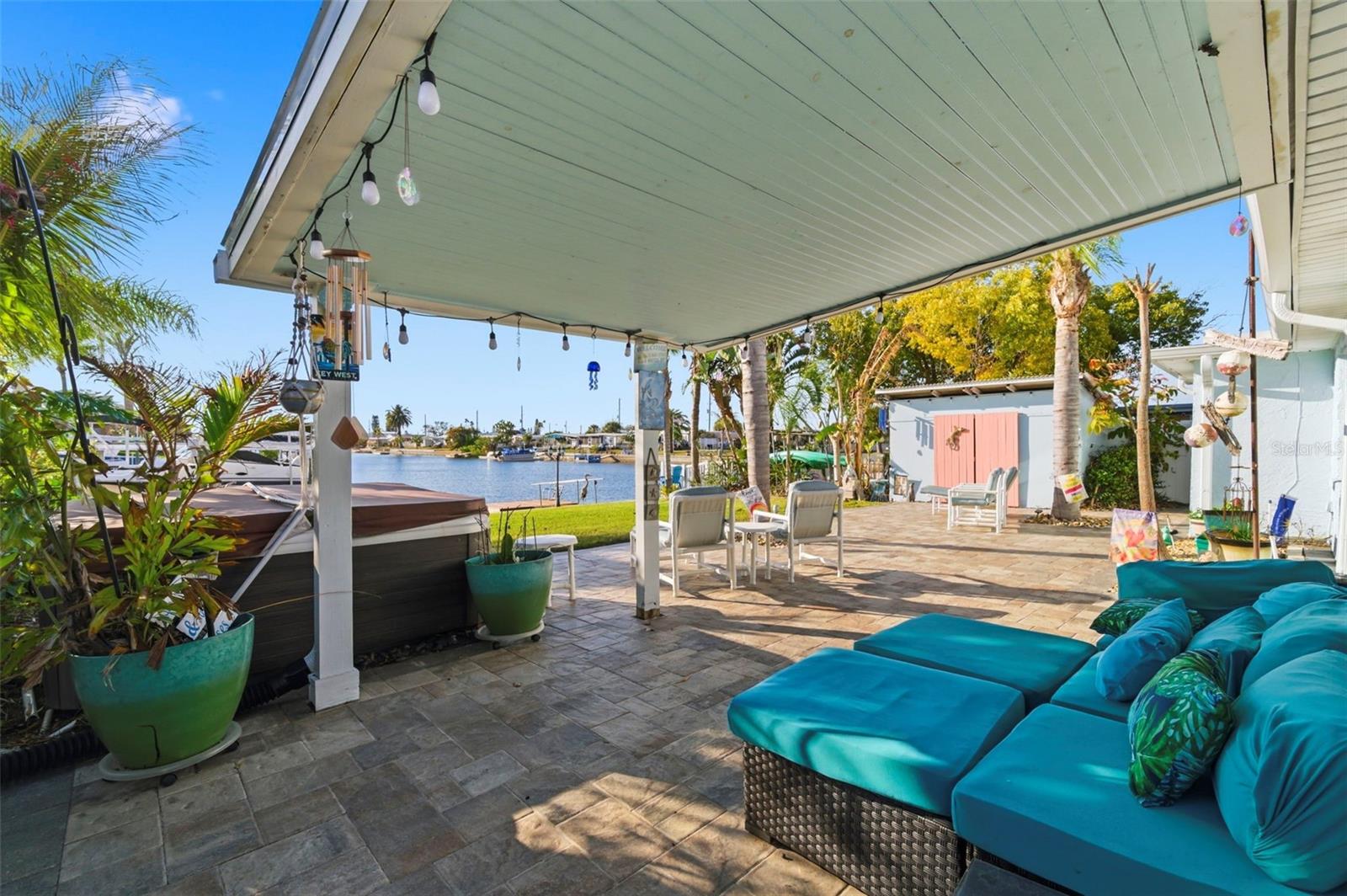 Listing photo id 27 for 12913 1st Isle