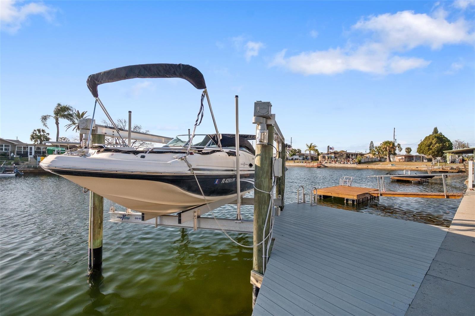 Listing photo id 31 for 12913 1st Isle