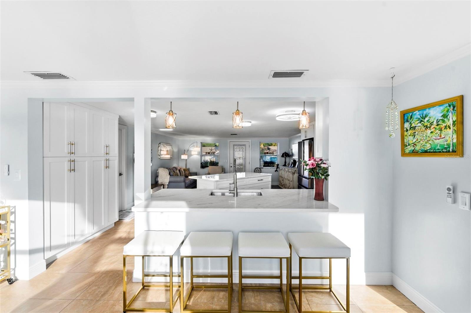 Listing photo id 7 for 12913 1st Isle