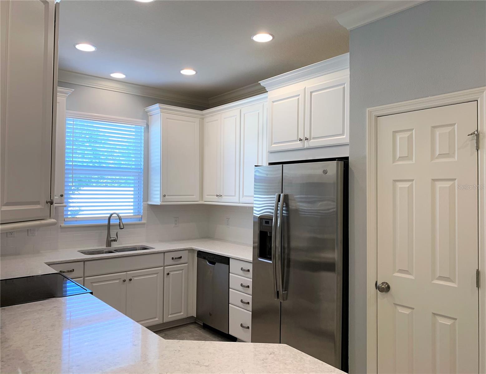 Image 10 of 23 For 1073 Amber Leaf Trail