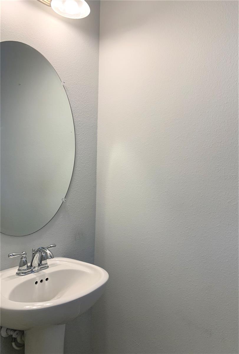 Image 11 of 23 For 1073 Amber Leaf Trail