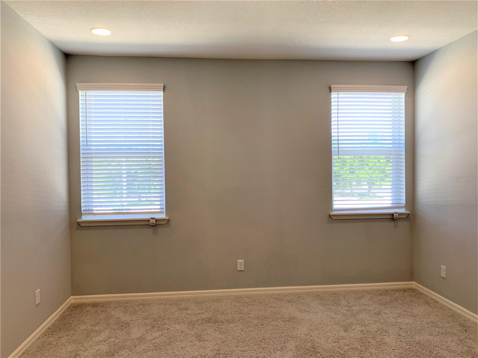 Image 12 of 23 For 1073 Amber Leaf Trail