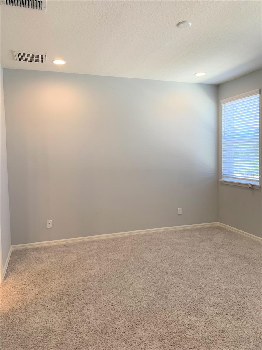 Image 13 of 23 For 1073 Amber Leaf Trail