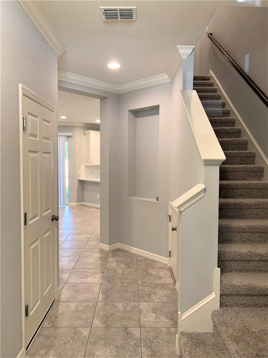 Image 2 of 23 For 1073 Amber Leaf Trail