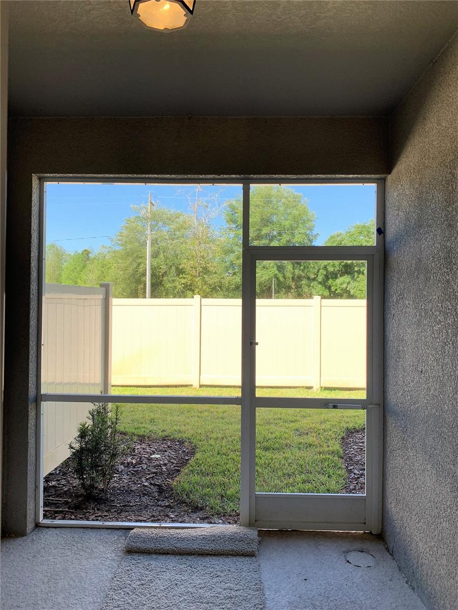 Image 21 of 23 For 1073 Amber Leaf Trail