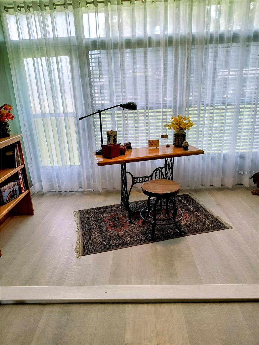 Listing photo id 16 for 4653 Lake Villa Drive B