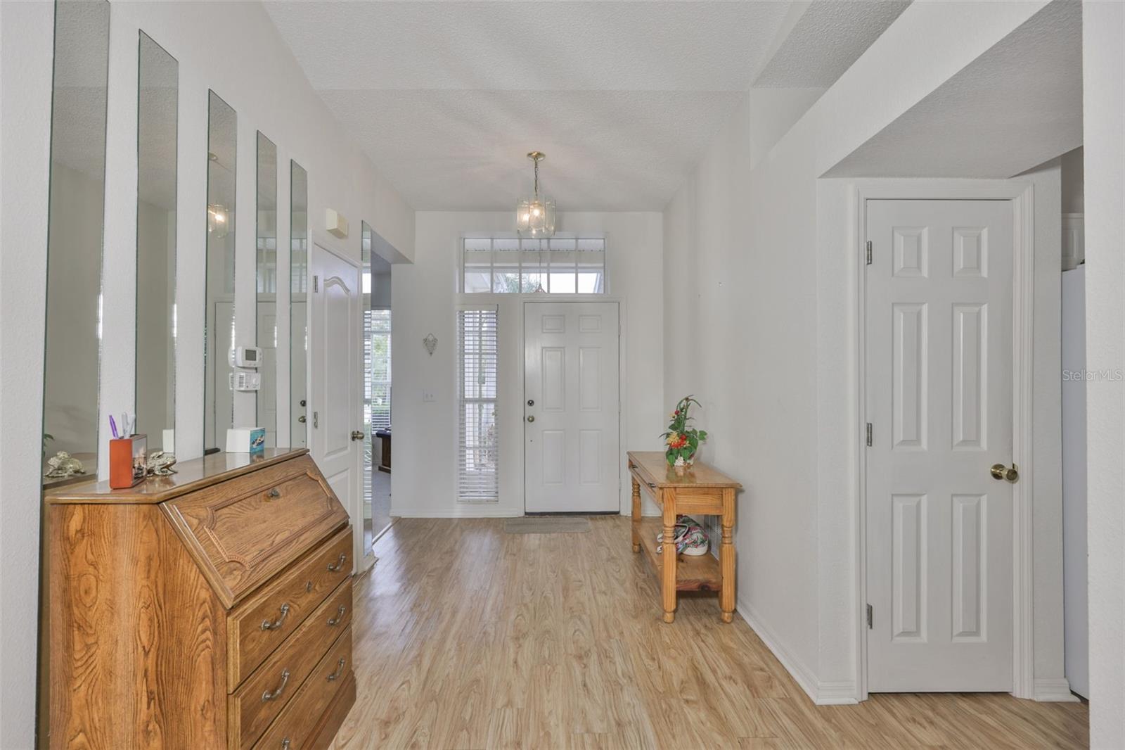 Image 12 of 98 For 917 Villeroy Greens Drive 72