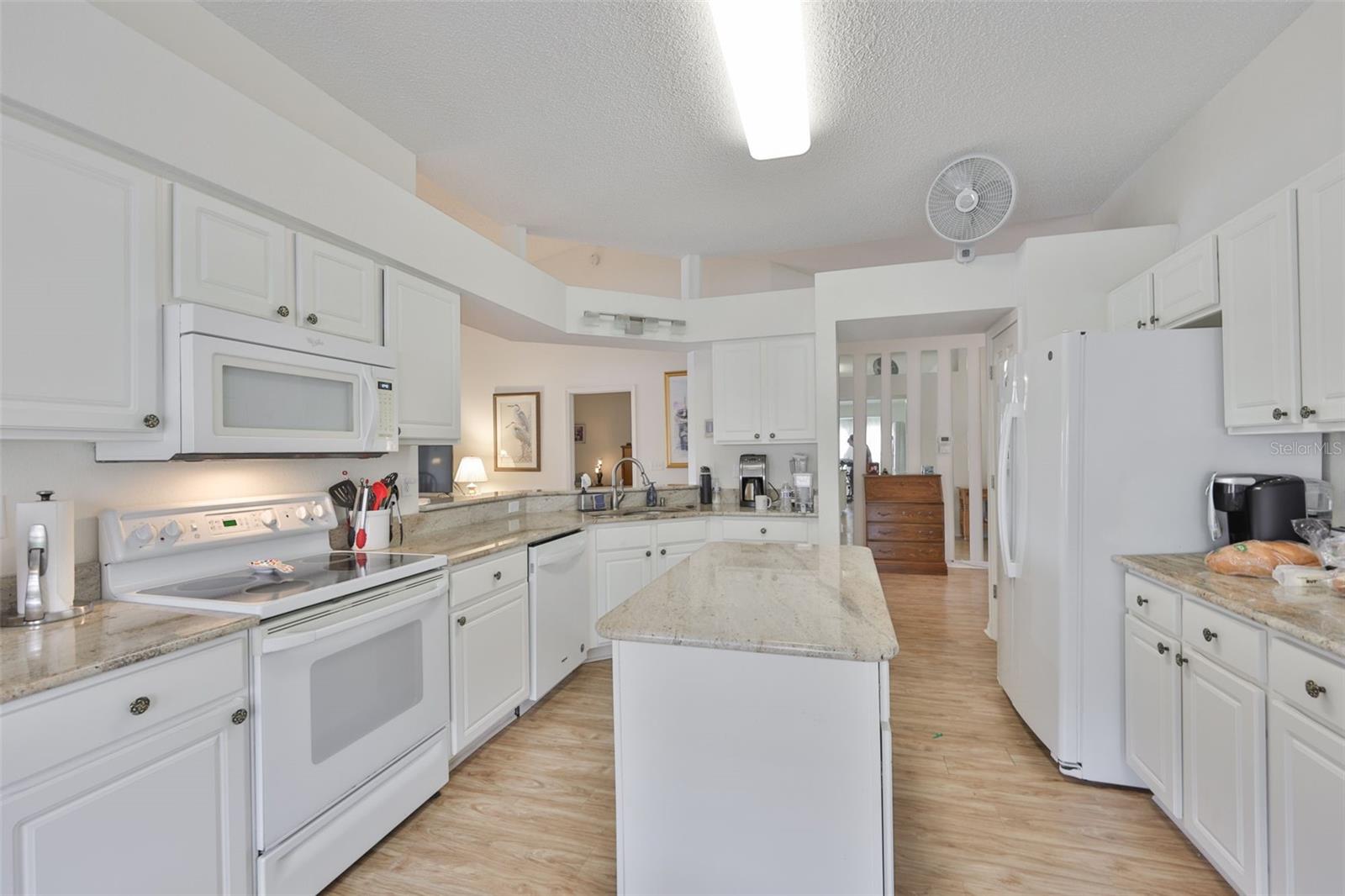 Image 16 of 98 For 917 Villeroy Greens Drive 72