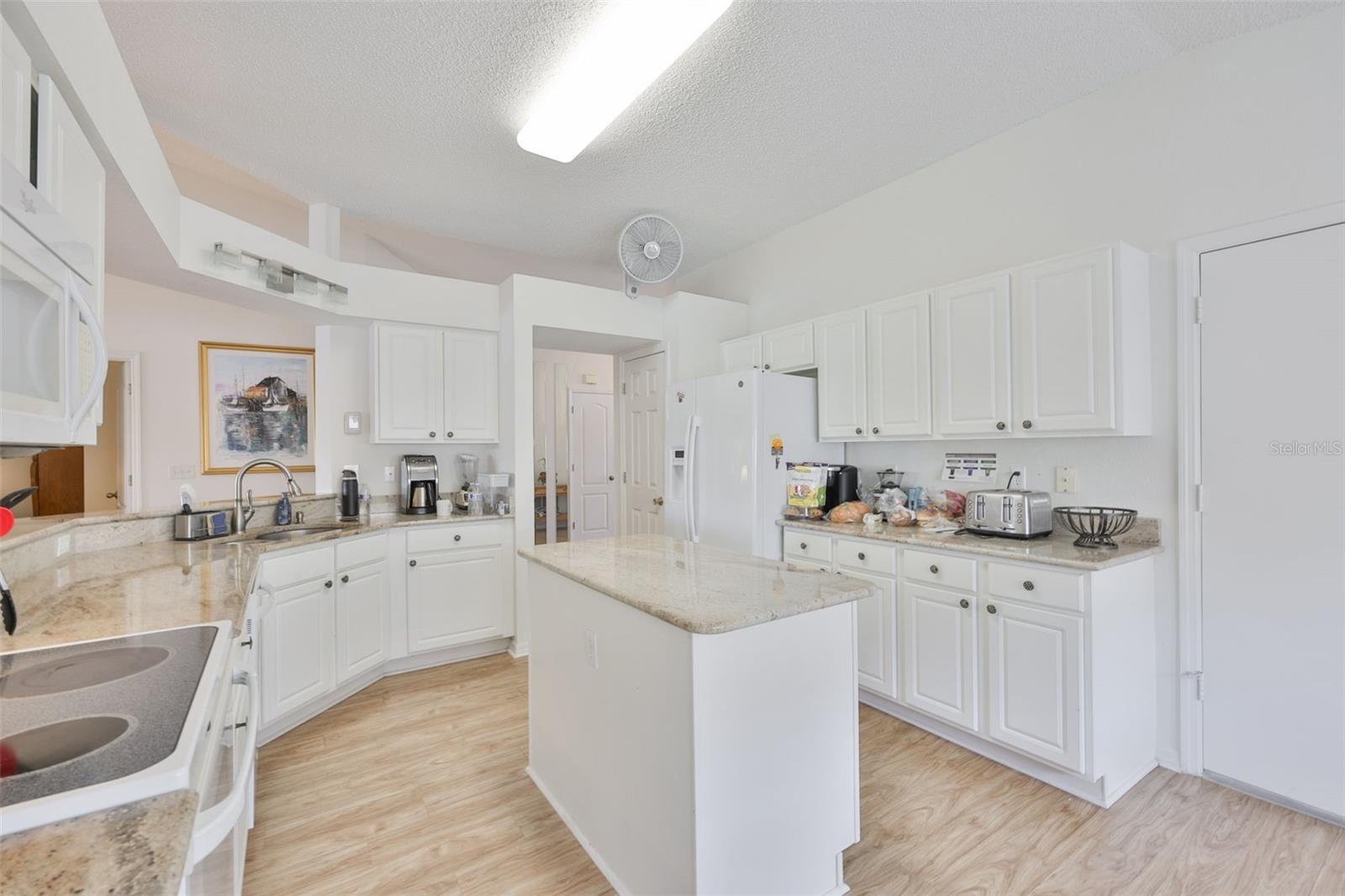 Image 17 of 98 For 917 Villeroy Greens Drive 72