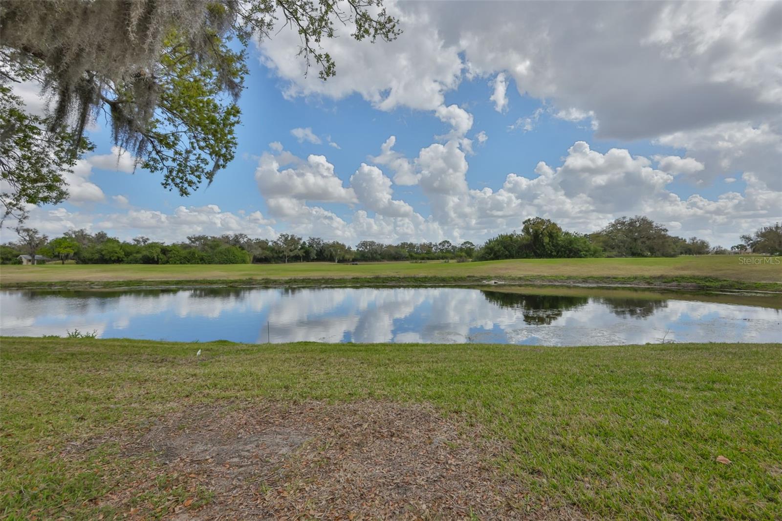 Image 37 of 98 For 917 Villeroy Greens Drive 72