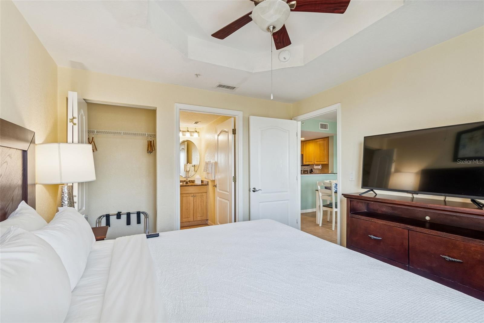 Image 23 of 73 For 12000 Gulf Boulevard 309s