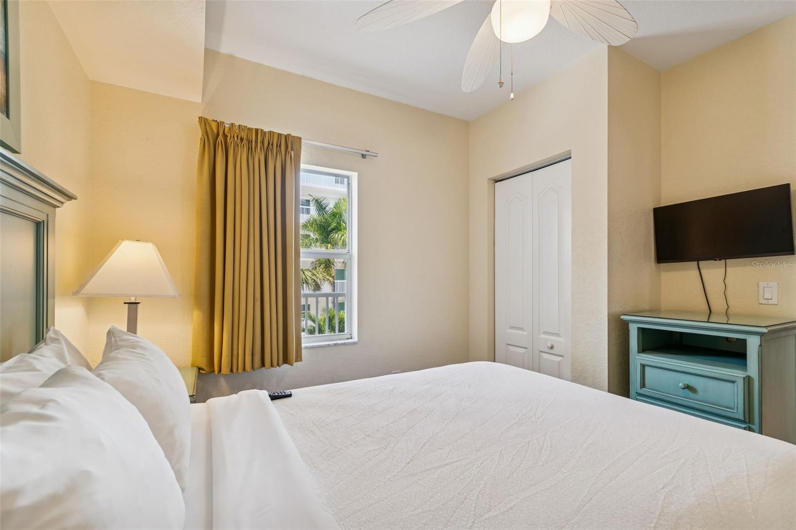 Image 31 of 73 For 12000 Gulf Boulevard 309s