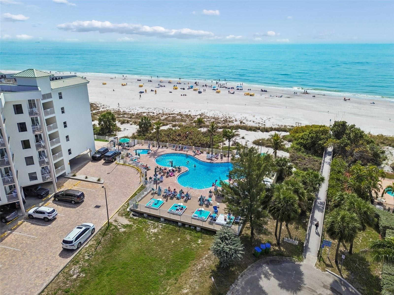 Image 51 of 73 For 12000 Gulf Boulevard 309s