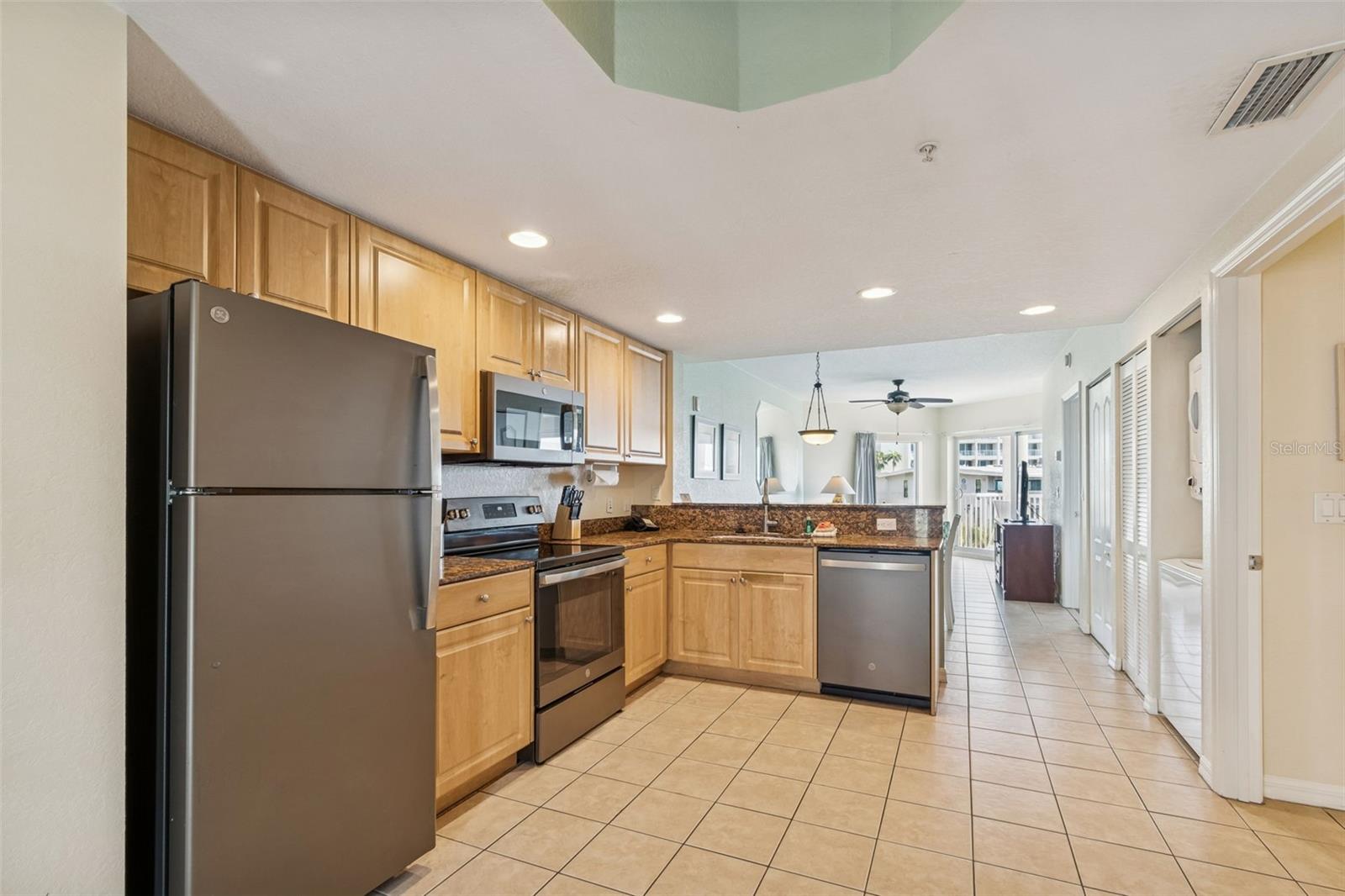 Image 6 of 73 For 12000 Gulf Boulevard 309s