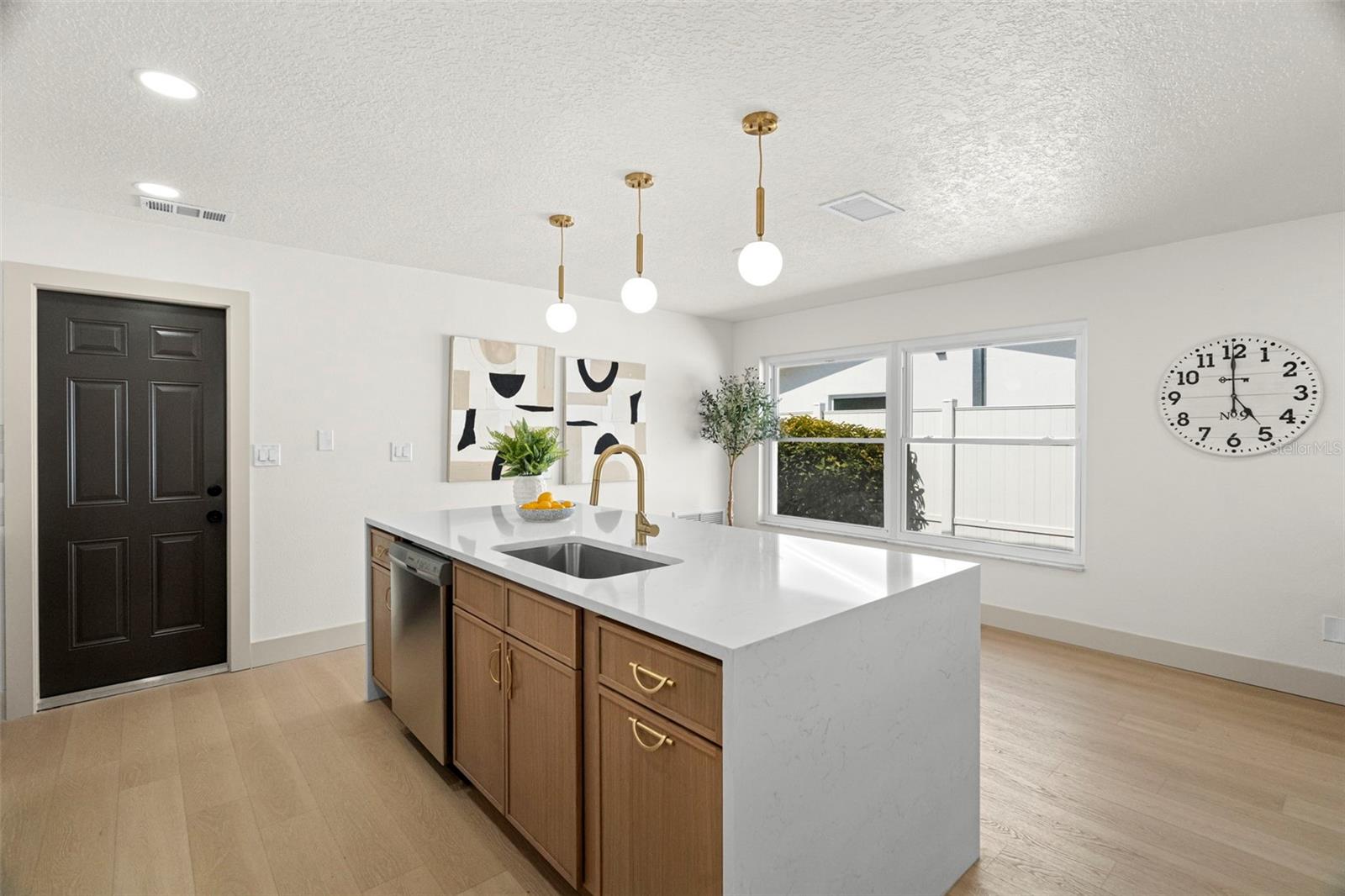 Image 7 of 34 For 6567 22nd Street N