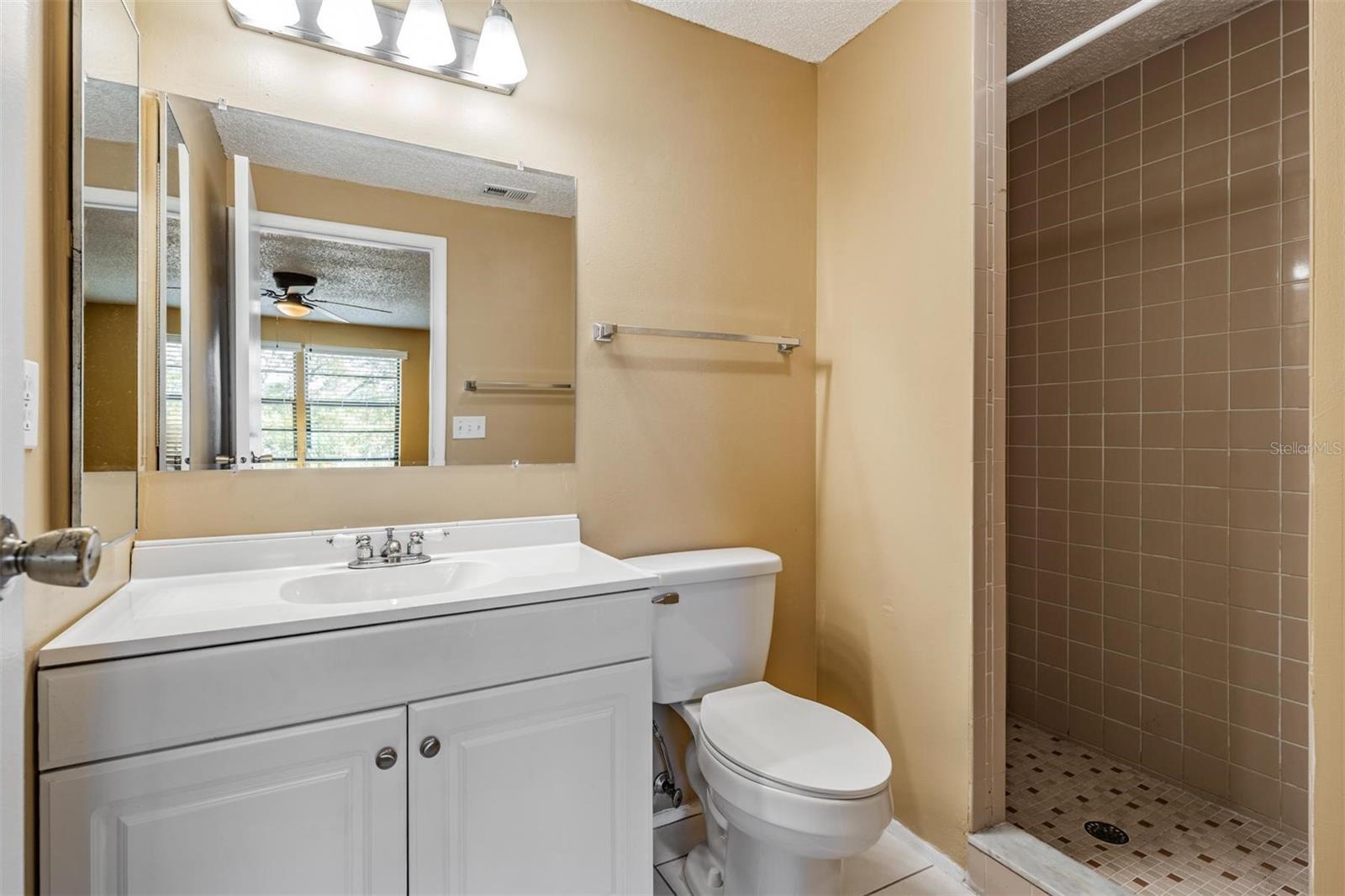 Image 24 of 41 For 124 Loblolly Court H