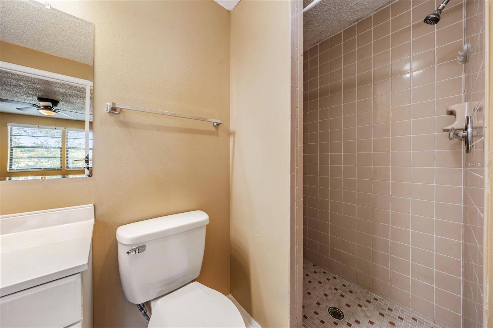 Image 25 of 41 For 124 Loblolly Court H