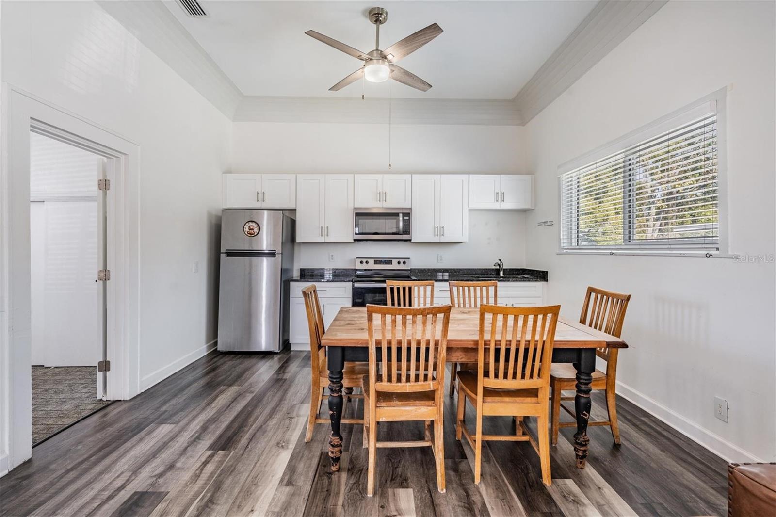 Image 13 of 26 For 2319 Aileen Street