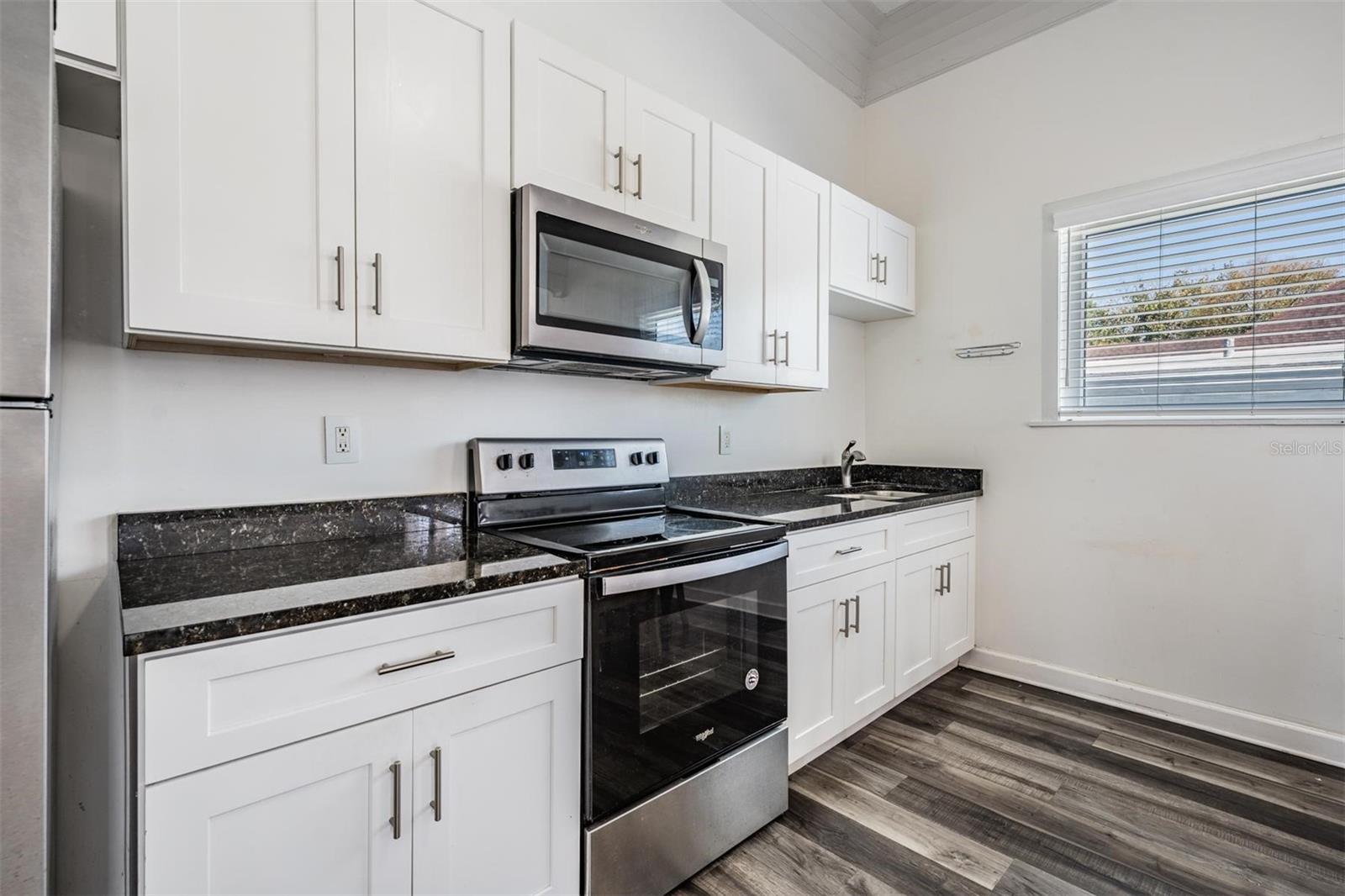 Image 17 of 26 For 2319 Aileen Street