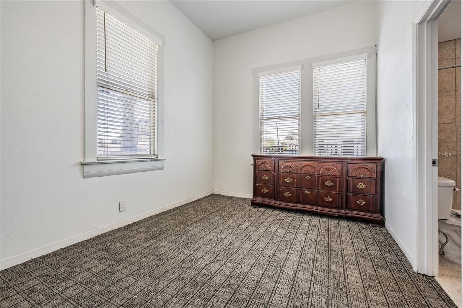 Image 20 of 26 For 2319 Aileen Street