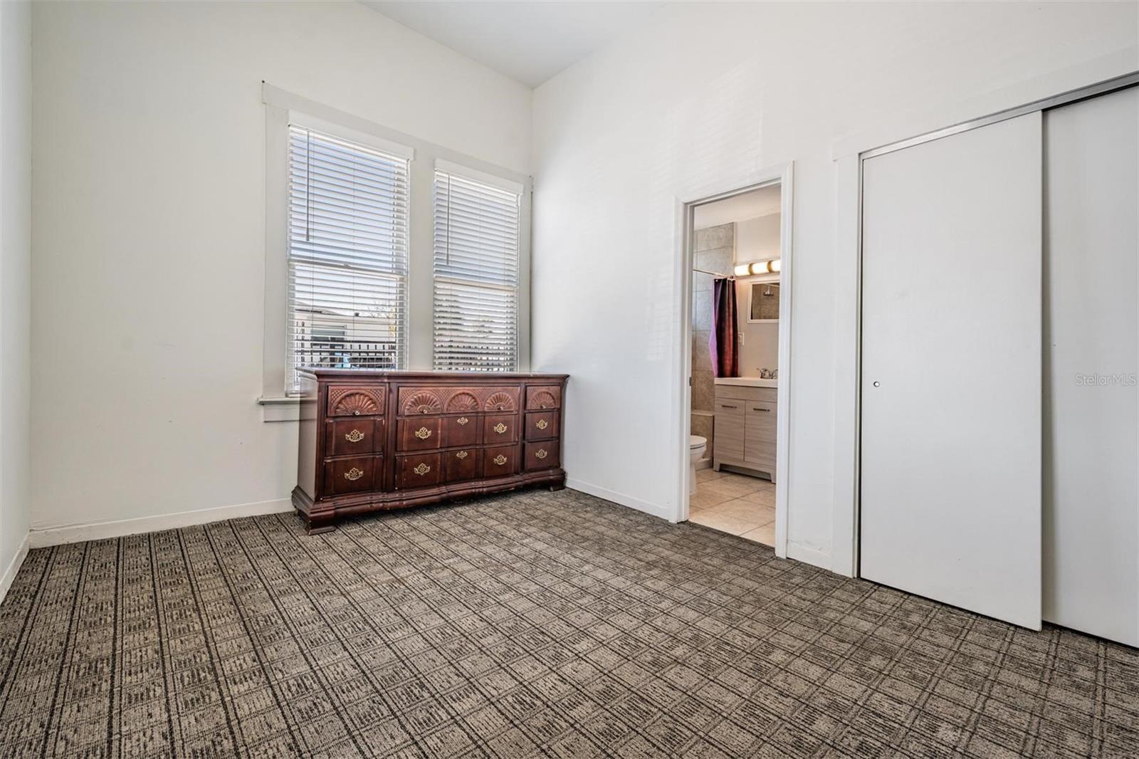 Image 21 of 26 For 2319 Aileen Street