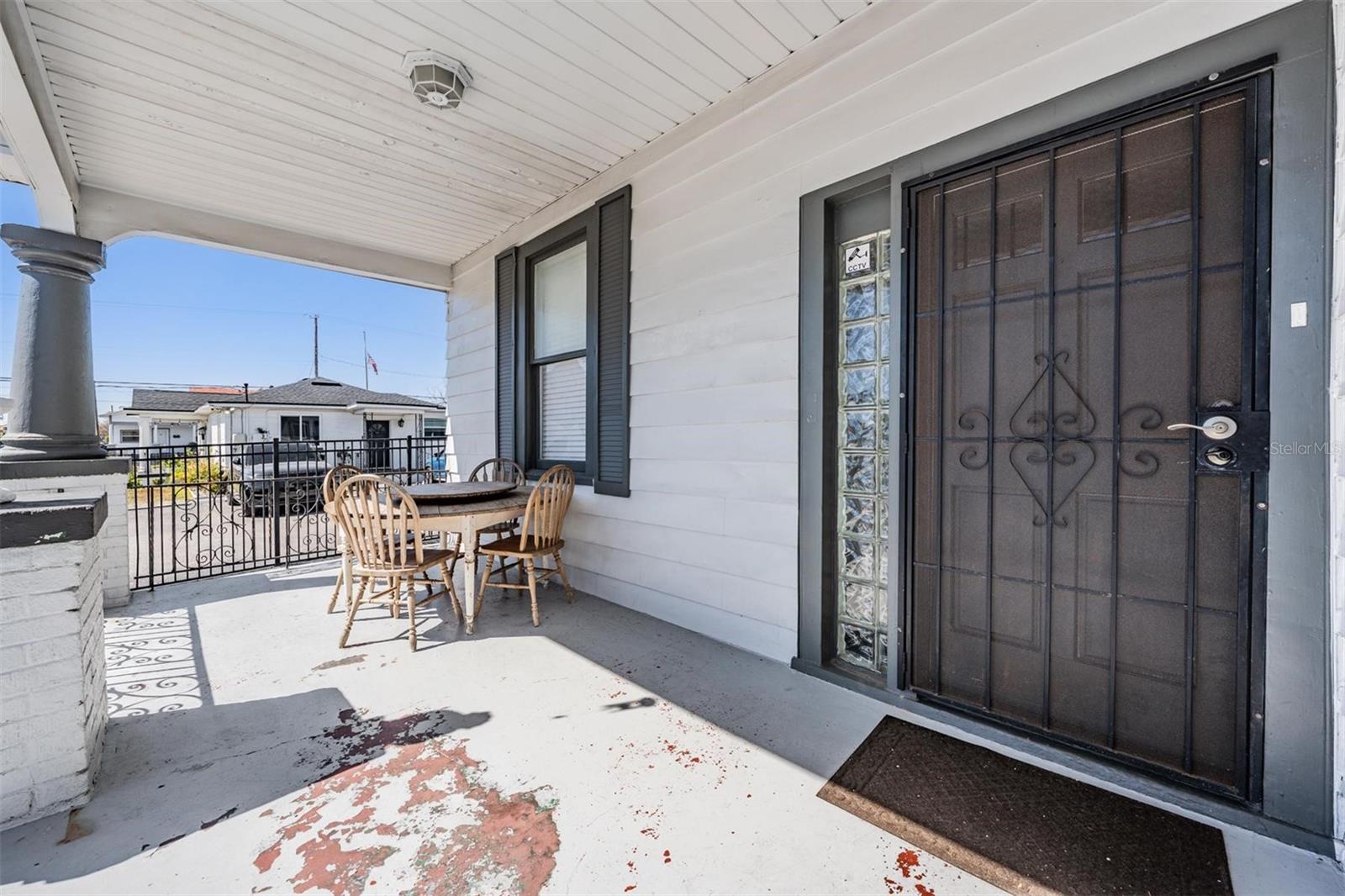 Image 5 of 26 For 2319 Aileen Street