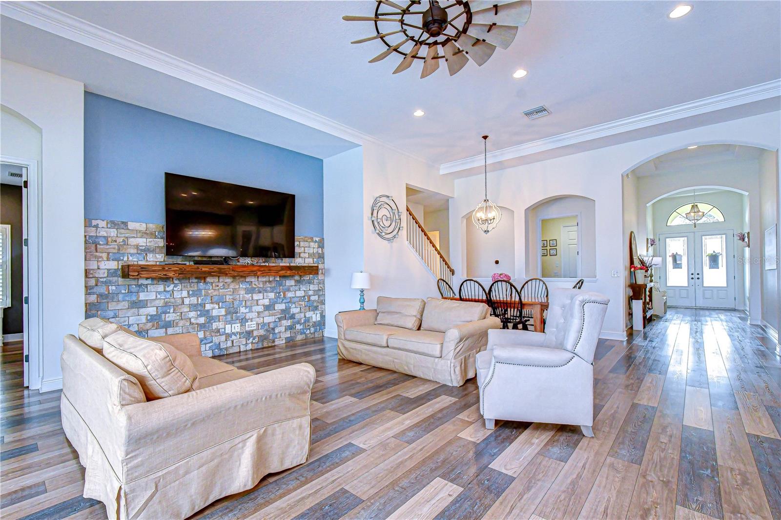 Image 13 of 37 For 13706 Osprey Fern Lane