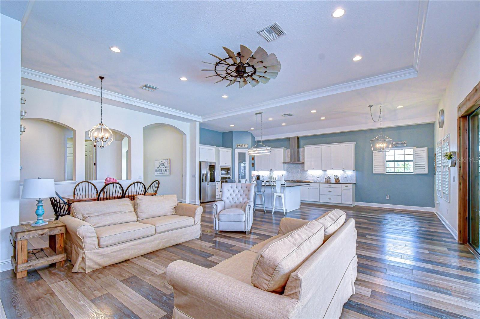 Image 14 of 37 For 13706 Osprey Fern Lane