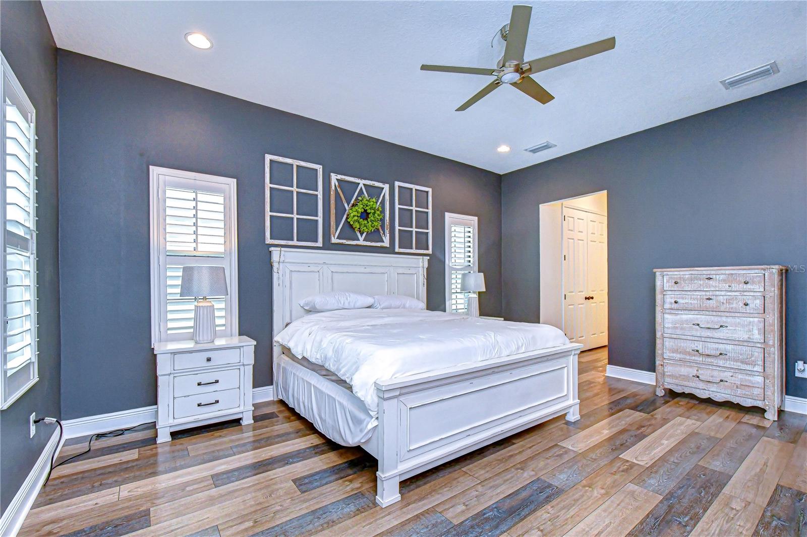 Image 16 of 37 For 13706 Osprey Fern Lane