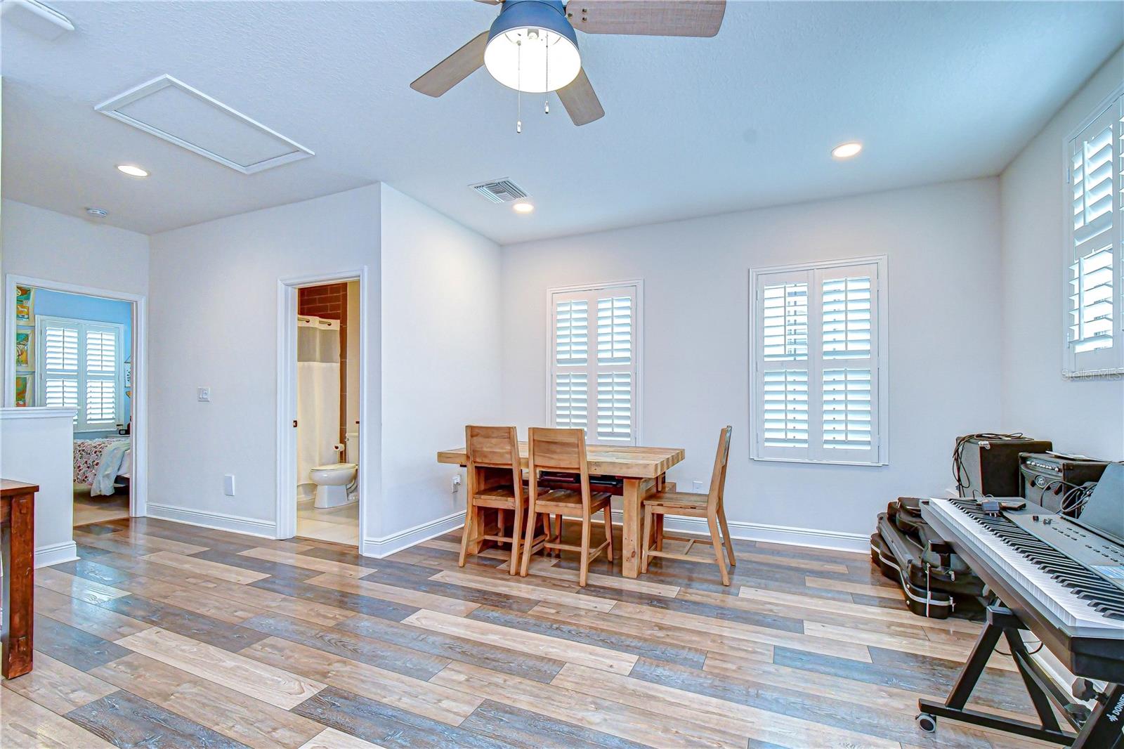 Image 26 of 37 For 13706 Osprey Fern Lane