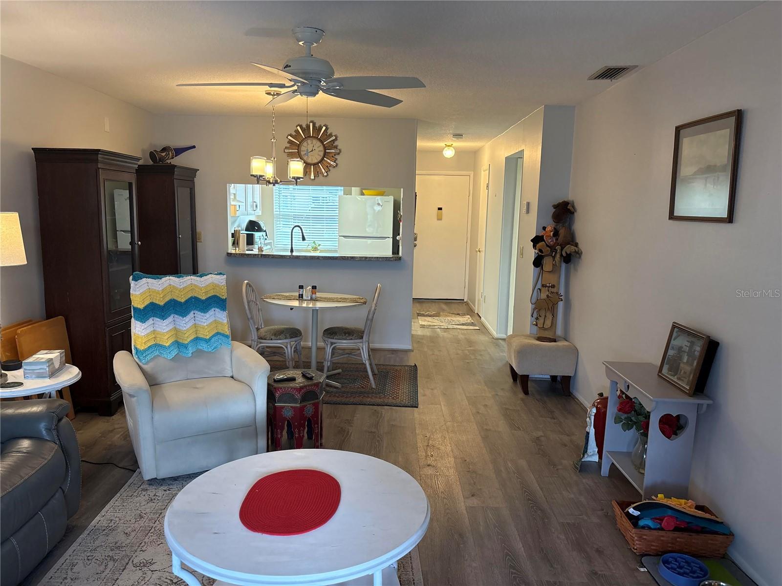 Image 15 of 41 For 9617 Brassie Court