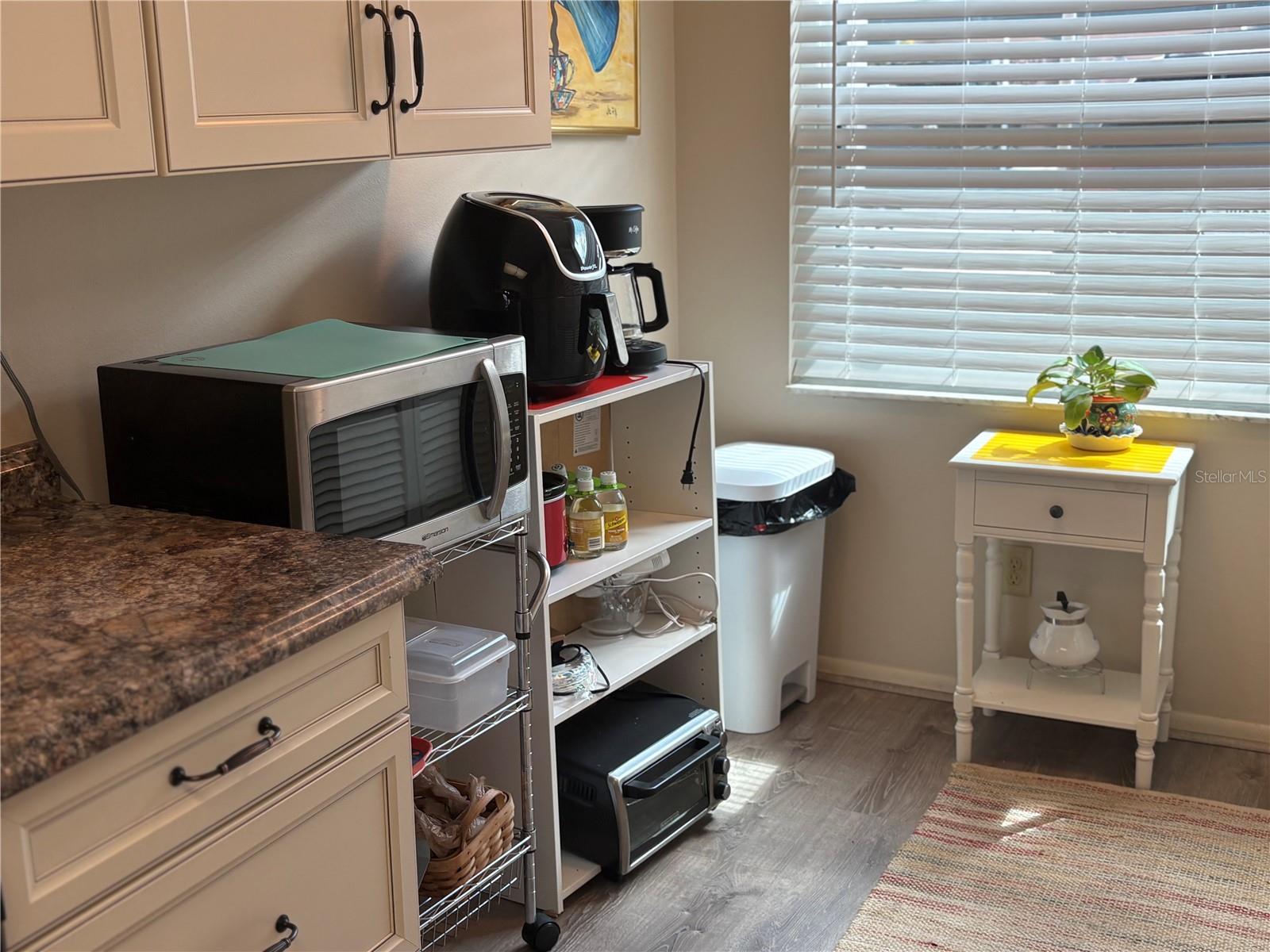 Image 8 of 41 For 9617 Brassie Court