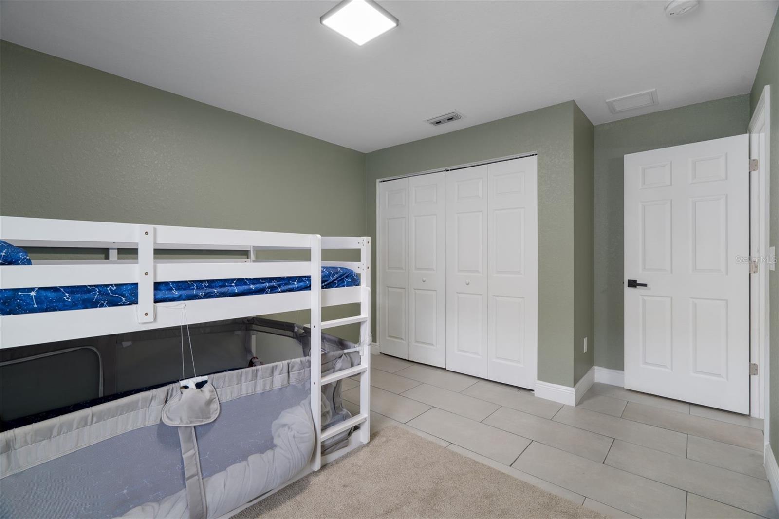 Image 17 of 23 For 5106 Pacific Avenue