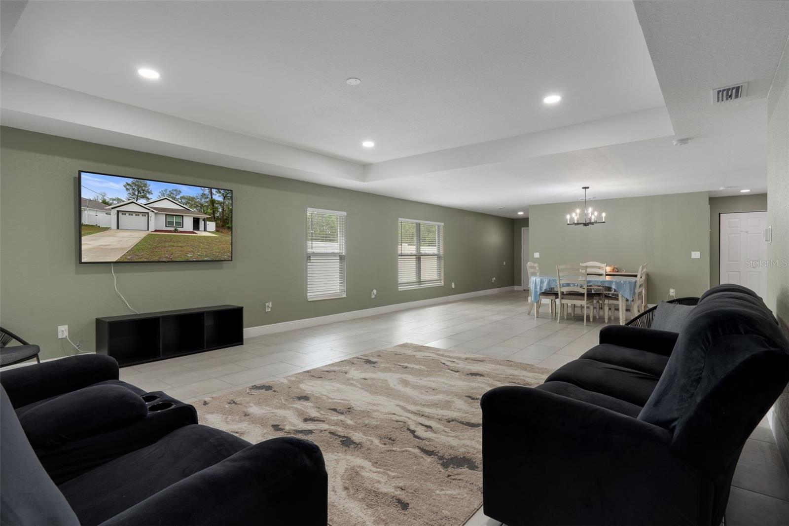 Image 7 of 23 For 5106 Pacific Avenue